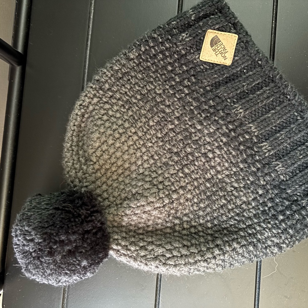 Unisex Cozy Black Knit Pom-Pom Beanie